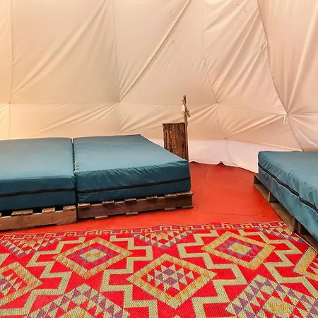 Arkeo - Luxury Tents And At The River Kamp alanı Nonceveux